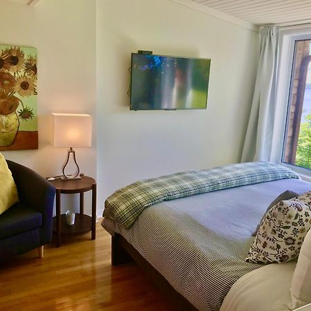 Auberge Tom B&B Chelsea Exteriör bild