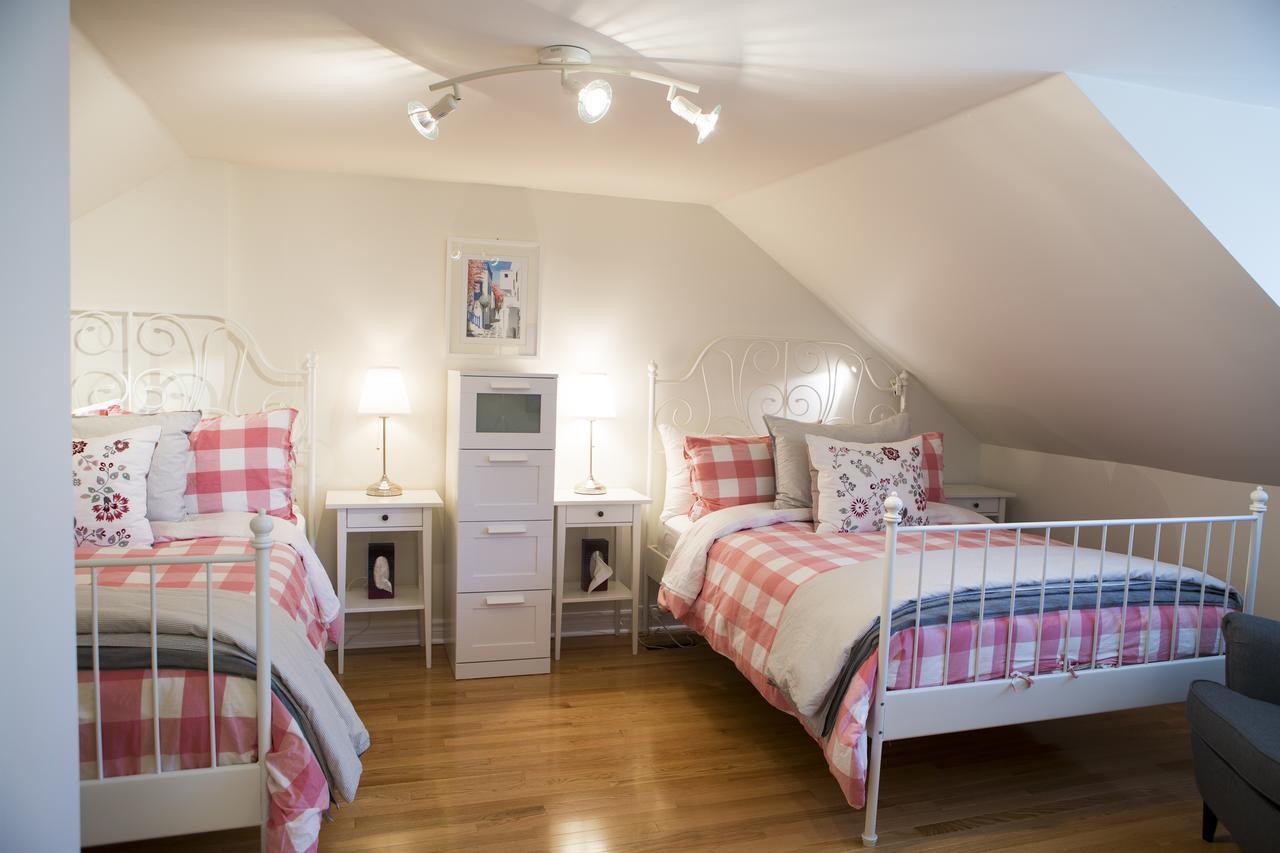 Auberge Tom B&B Chelsea Exteriör bild